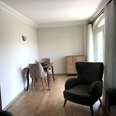2+1 Flat In Nature With Partial Seaview דירה קס