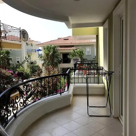 2+1 Flat In Nature With Partial Seaview דירה קס